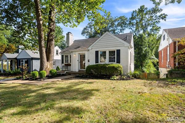 968 Nancy Carol LN, Glendale, MO 63122