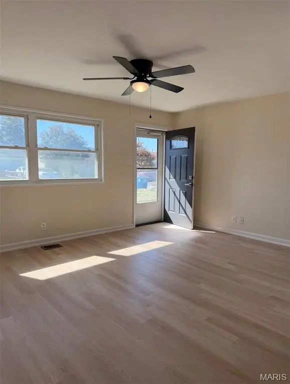 137 Charlene ST, East Alton, IL 62024