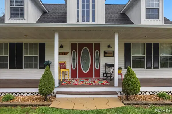 766 Eagles View LN, St Clair, MO 63077
