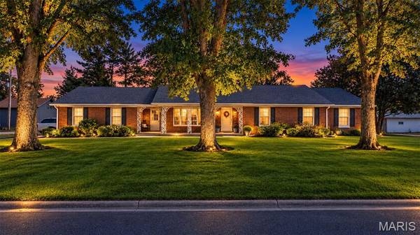 728 S Moore ST, Nashville, IL 62263
