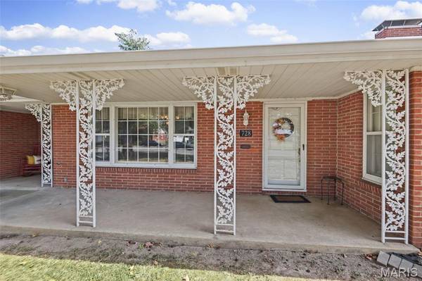 728 S Moore ST, Nashville, IL 62263