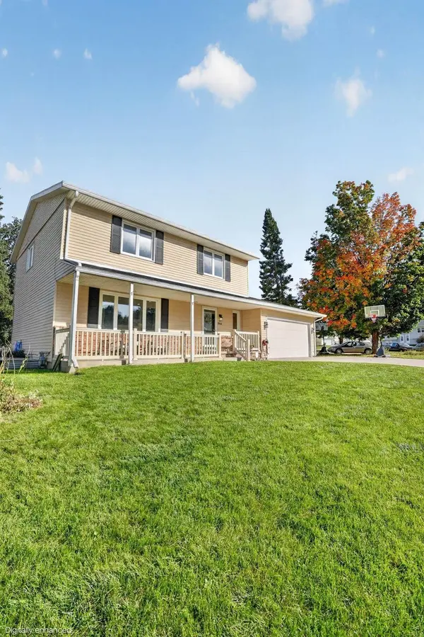 3904 Convair LN, Cedar Falls, IA 50613