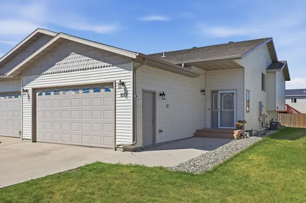 1512 19th AVE E, West Fargo, ND 58078