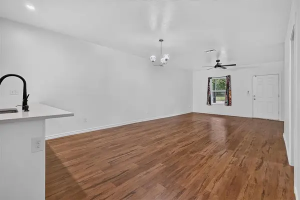 609 E Grant AVE, Guthrie, OK 73044