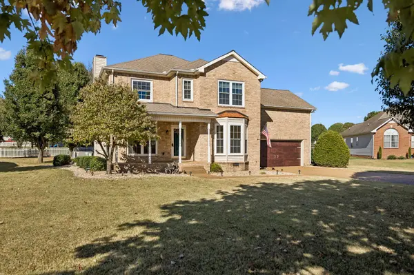 2120 Iroquois Ct, Thompsons Station, TN 37179