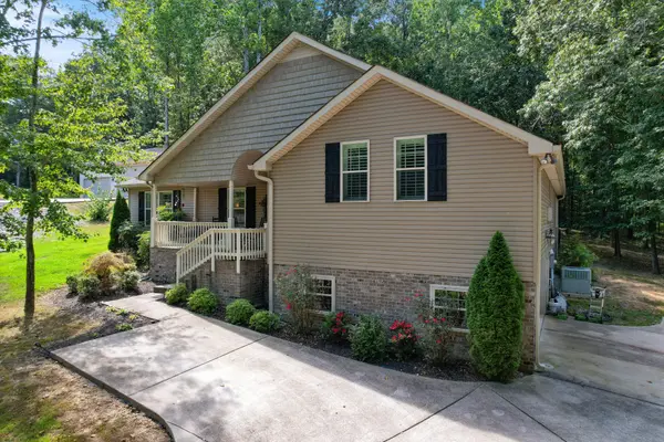 1021 Goldfinch Trl, Portland, TN 37148