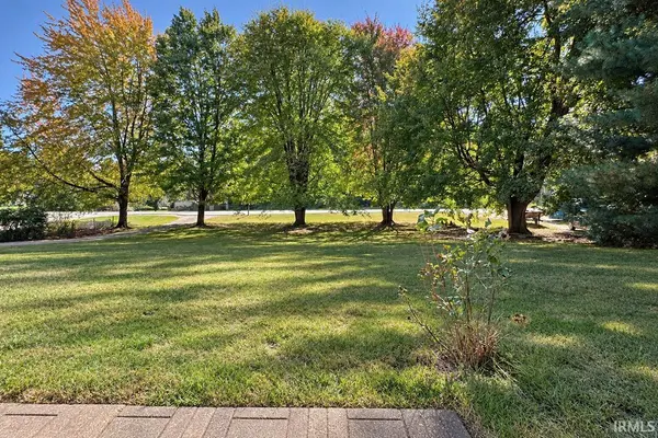 12599 State Road 120 ***, Middlebury, IN 46540-9672