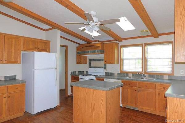 1566 Albany Post RD, Gardiner, NY 12525