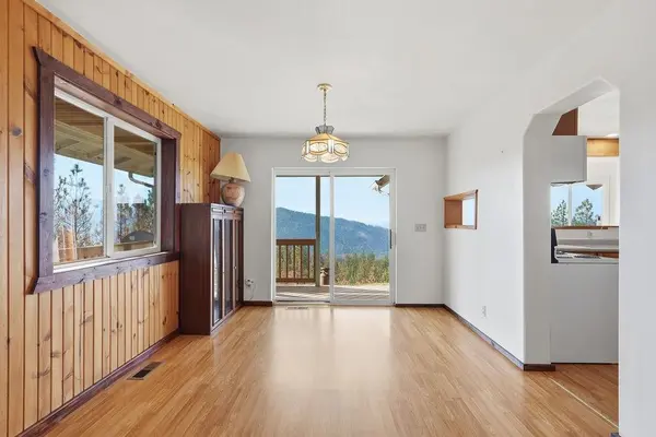 3655 Breckenridge Rd, Rice, WA 99167