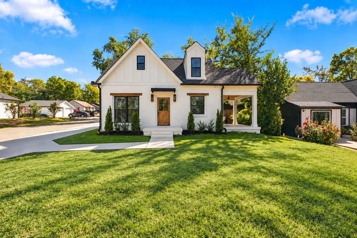 1417 Montgomery Ave, Nashville, TN 37207