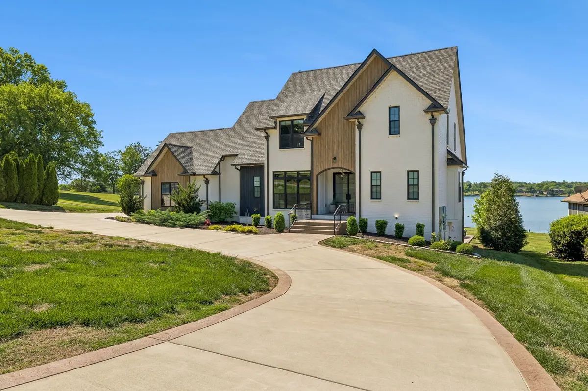 112 Sterling Rd, Hendersonville, TN 37075
