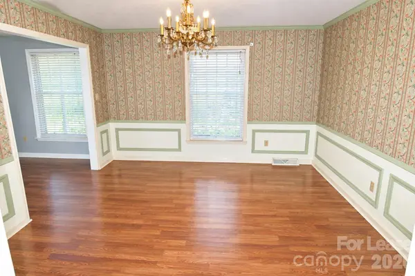 1860 Dulin RD, Clover, SC 29710