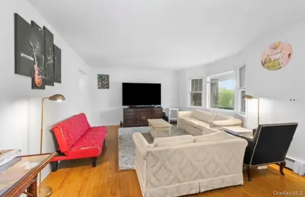 1 Boxwood ST, East Hampton, NY 11937