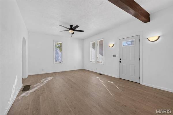 645 MADISON AVE, Wood River, IL 62095
