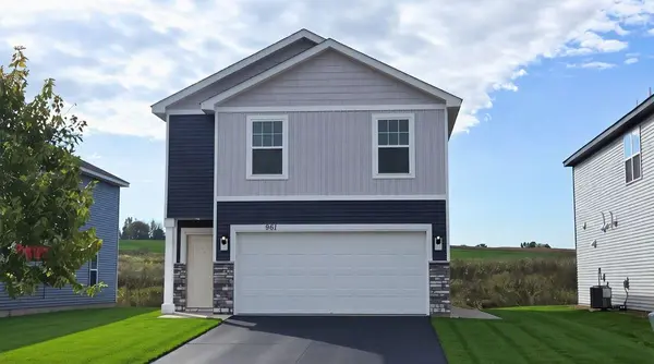 961 Stone Creek DR, Jordan, MN 55352