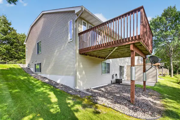 1007 N Rum River DR, Princeton, MN 55371