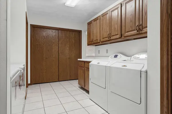 525 S 14th ST, La Crescent, MN 55947