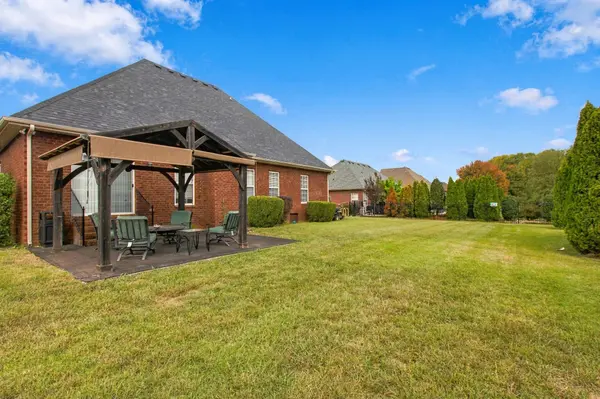 2317 Saint Andrews Dr, Murfreesboro, TN 37128