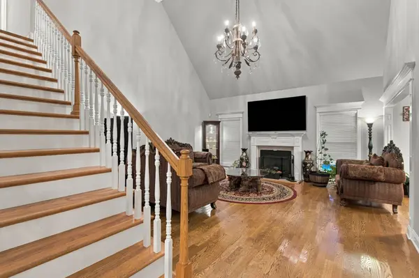 2317 Saint Andrews Dr, Murfreesboro, TN 37128