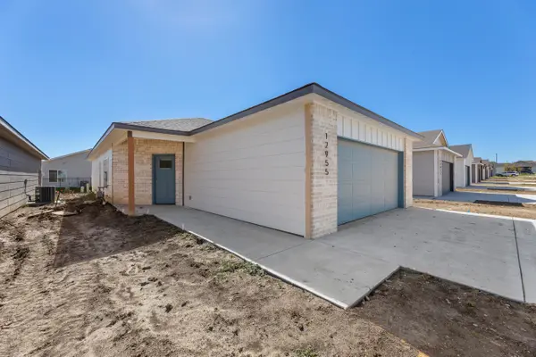 12955 E Willowgreen St, Wichita, KS 67230