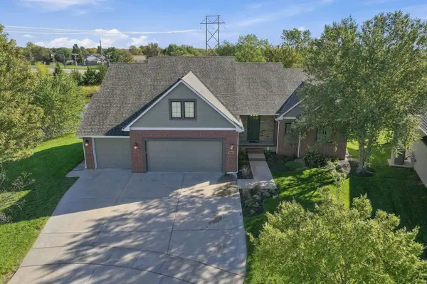 8846 W Westlakes Court, Wichita, KS 67205