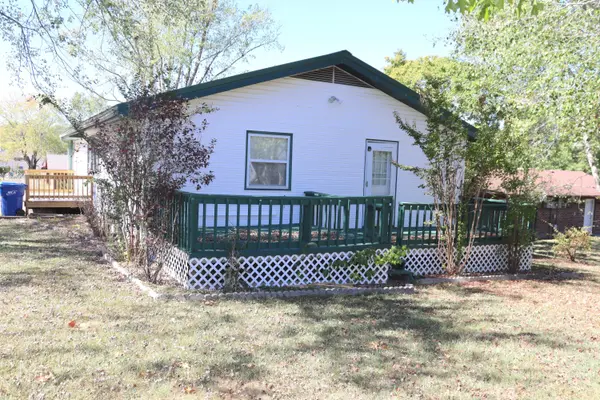 232 E Miller ST, Mansfield, MO 65704