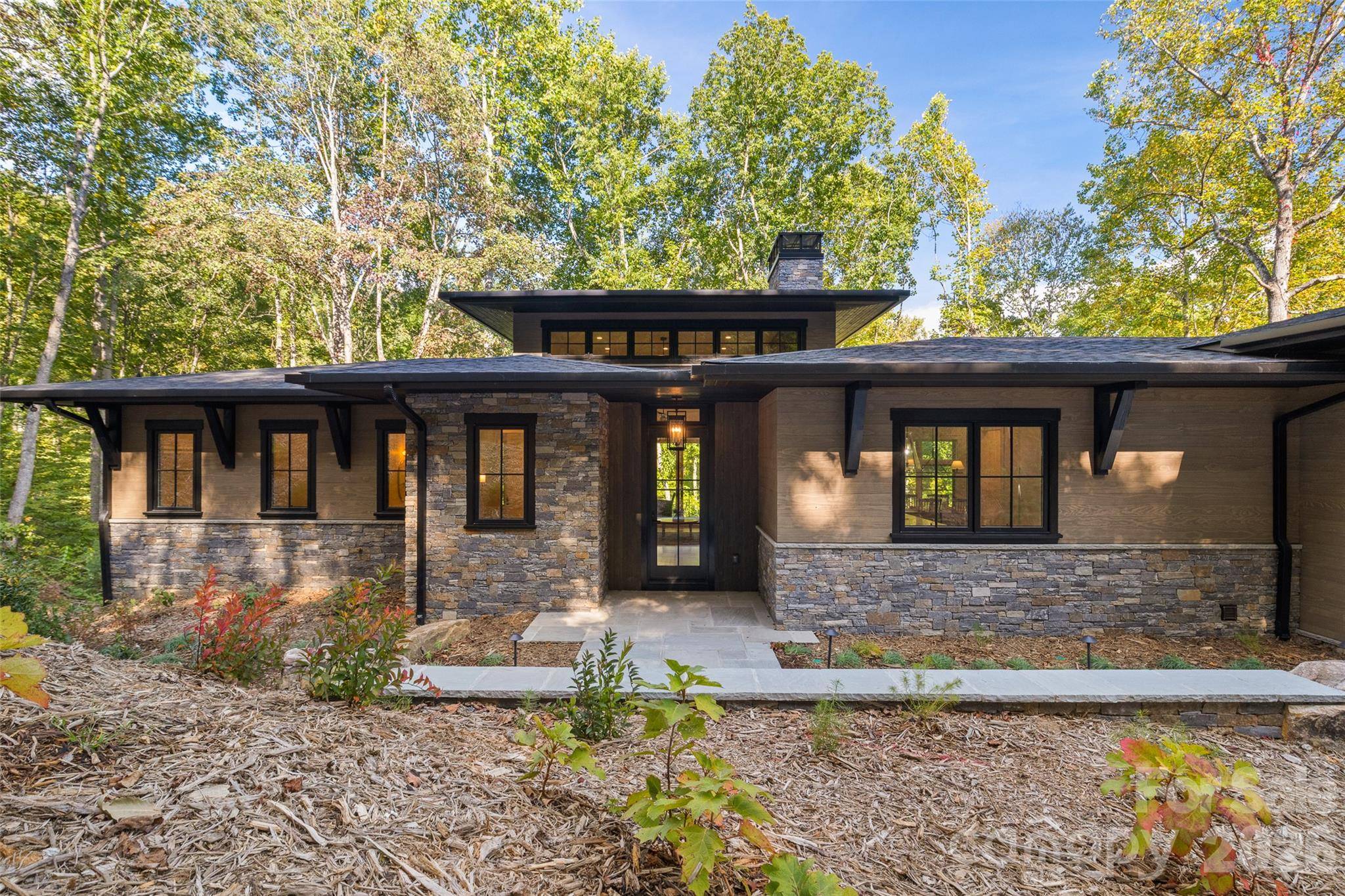 505 Barrington DR, Asheville, NC 28803