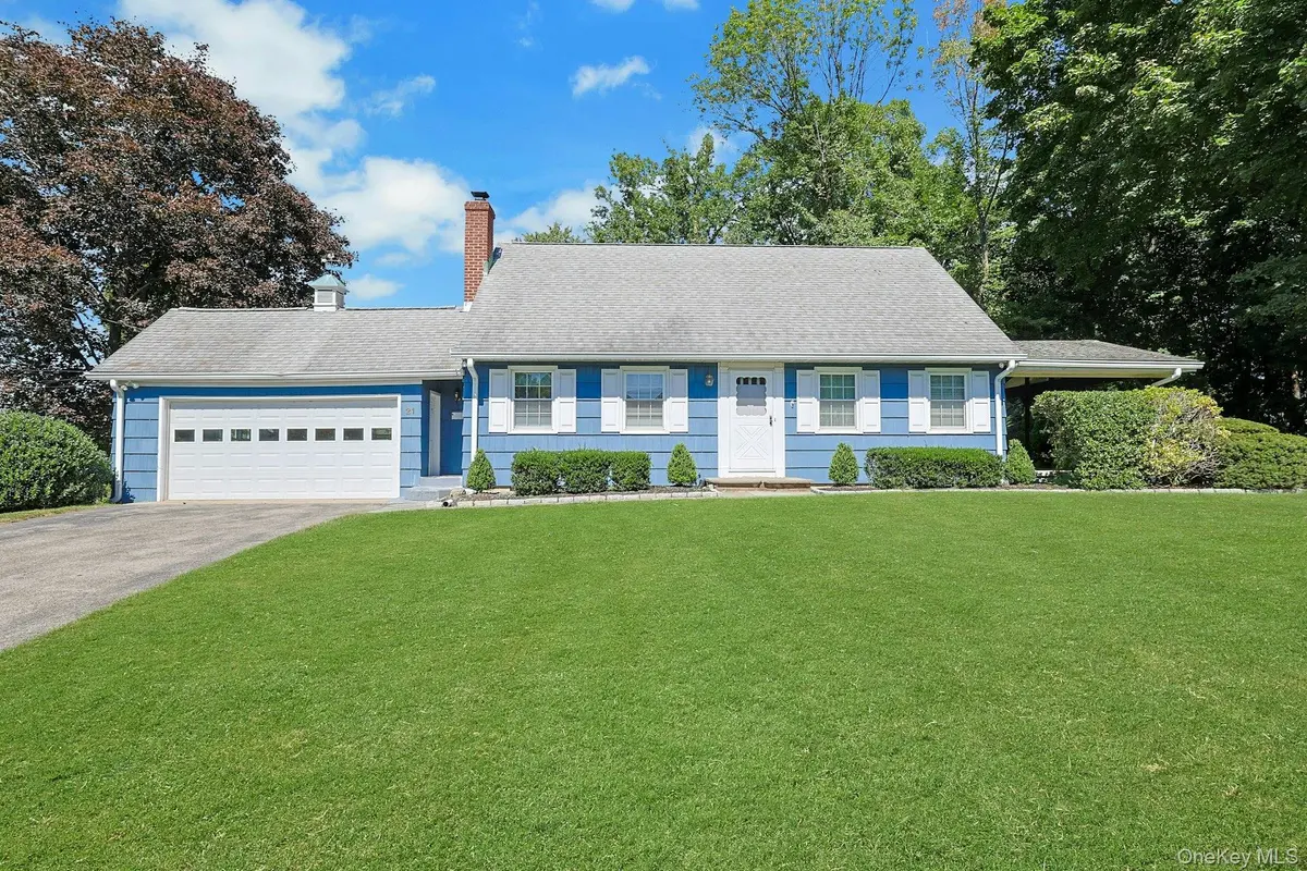 21 Elm ST, Valhalla, NY 10595