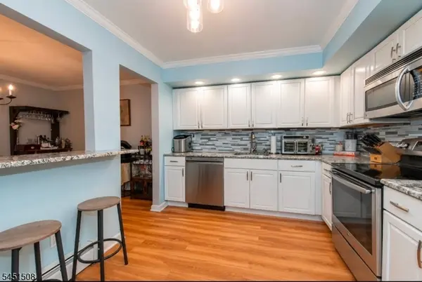 4 B-C Foxwood Dr #C, Morris Plains Boro, NJ 07950