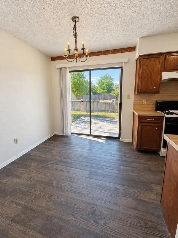 3515 Rollingway CV #B, Round Rock, TX 78681