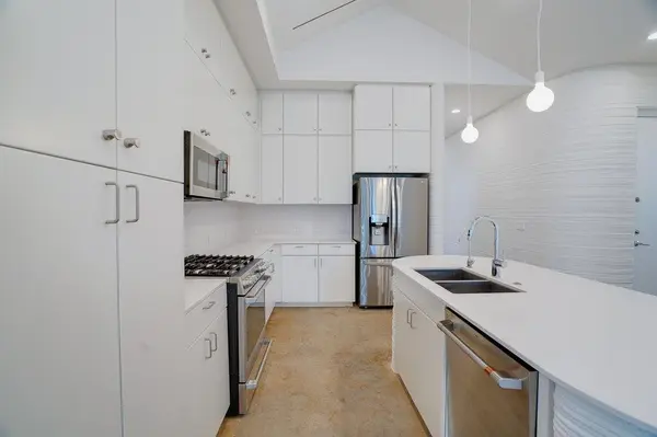 304 Painted Sunset DR, Georgetown, TX 78628