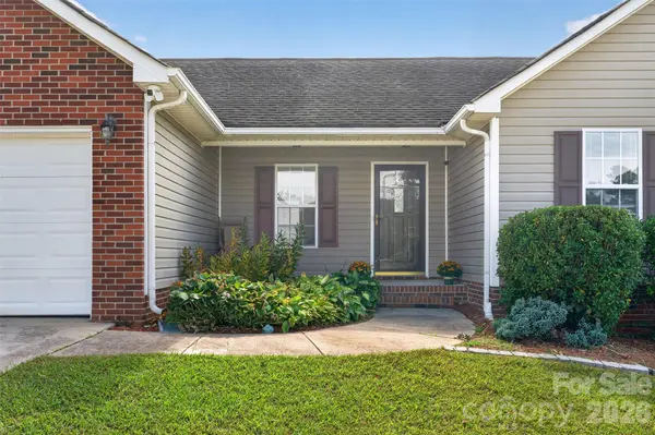 2007 Stepping Stone LN, Monroe, NC 28110
