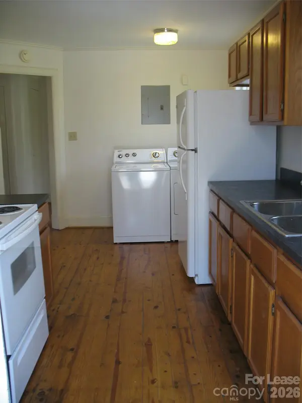 3043 Park RD, Charlotte, NC 28209