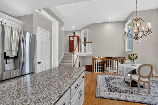 7608 NW 76th PL, Kansas City, MO 64152