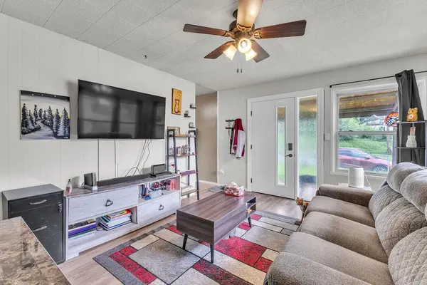 4904 Shawnee RD, St Joseph, MO 64503