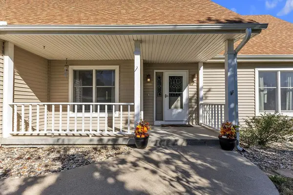 12551 Canterbury CT, Country Club, MO 64505