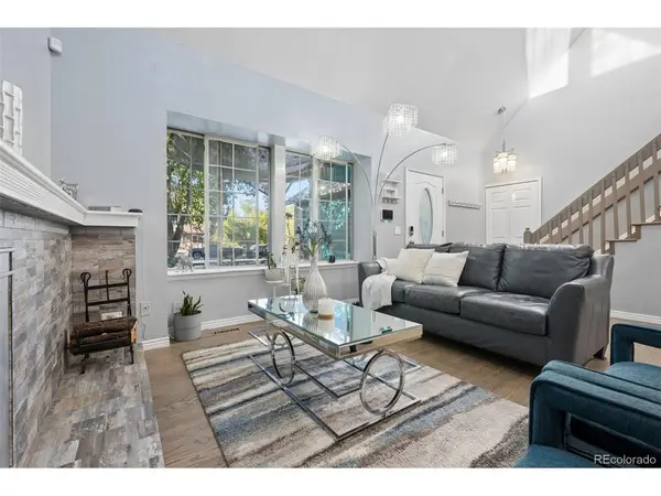 1869 Fraser, Aurora, CO 80011