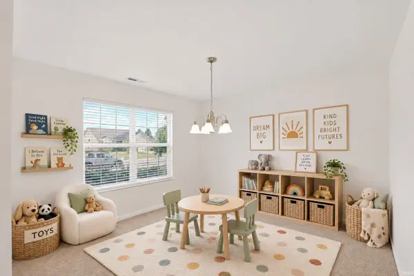 1102 W Limestone WAY, Fortville, IN 46040