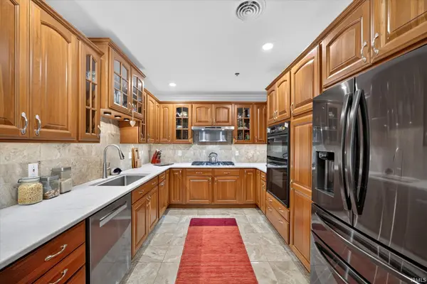 500 N Walnut ST #403, Bloomington, IN 47404
