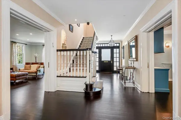 115 Cedar AVE, Hewlett, NY 11557