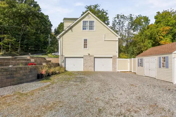 46 Leslie RD, Newburgh, NY 12550