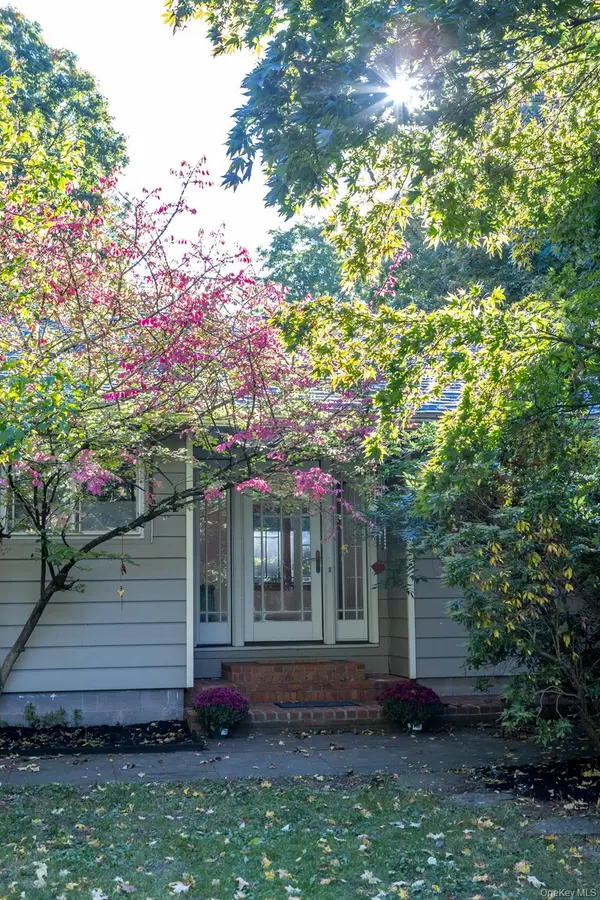 72 Rock City RD, Woodstock, NY 12498