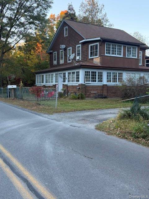 40 Peenpack TRL #Apt # 3, Huguenot, NY 12746