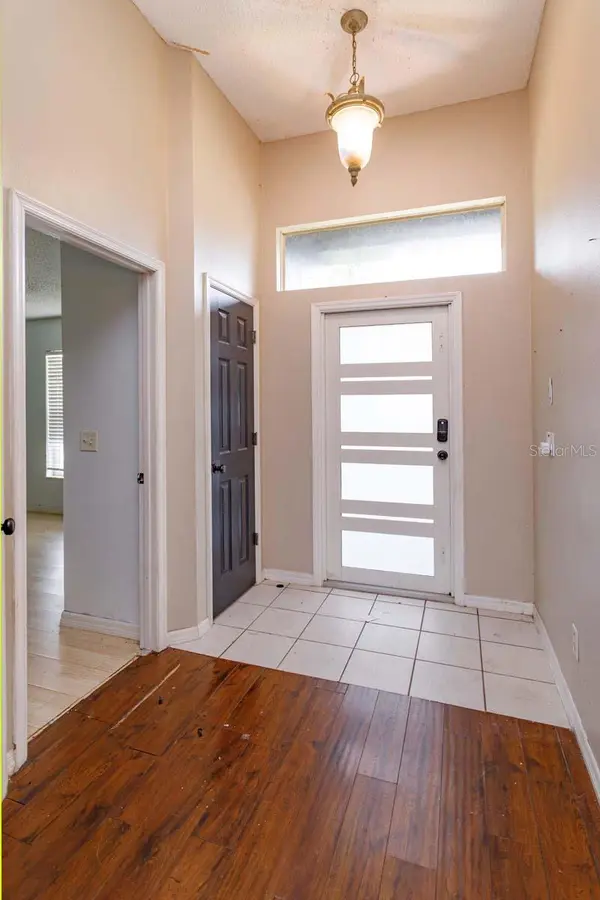 3905 WHISPERING PINE CT, Mascotte, FL 34753