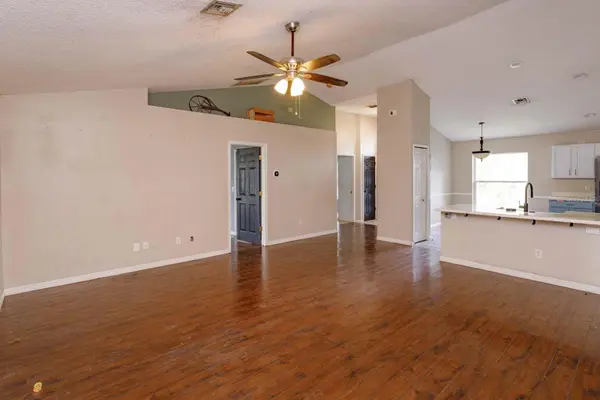 3905 WHISPERING PINE CT, Mascotte, FL 34753