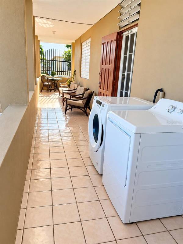 URB VILLA GRILLASCA CALLE CARLOS CASANOVA 1504, Ponce, PR 00717