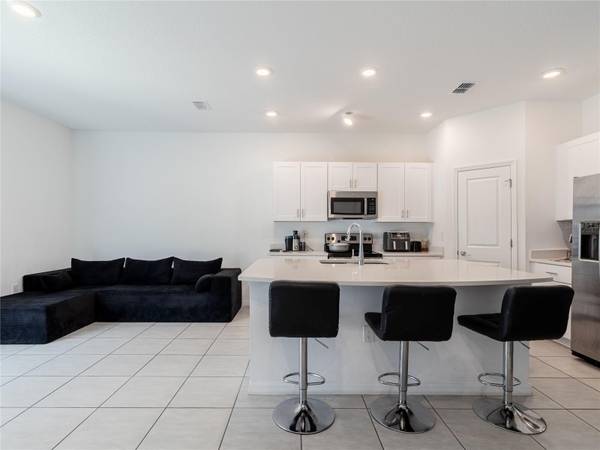 2918 CANARY AVE, Davenport, FL 33837