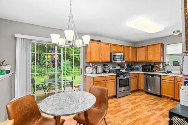 109 Waterbury CIR #109, Oswego, IL 60543