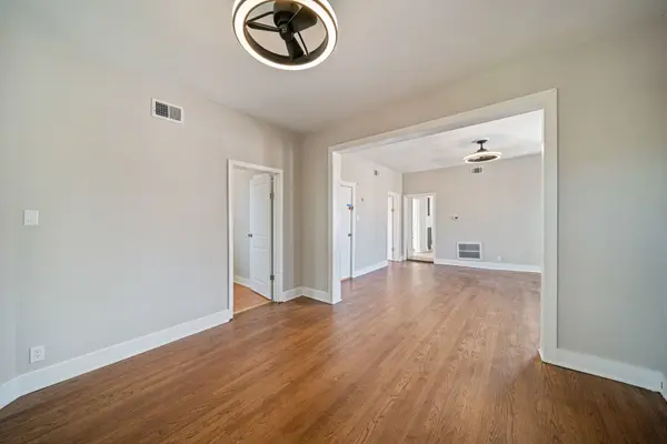 624 N Monticello AVE #2, Chicago, IL 60624