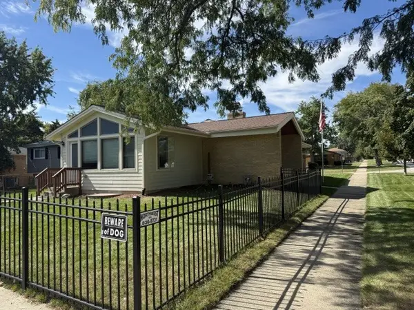 331 E View ST, Lombard, IL 60148